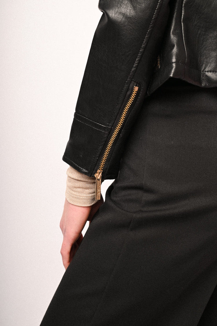 Giacca in similpelle con maniche a sbuffo