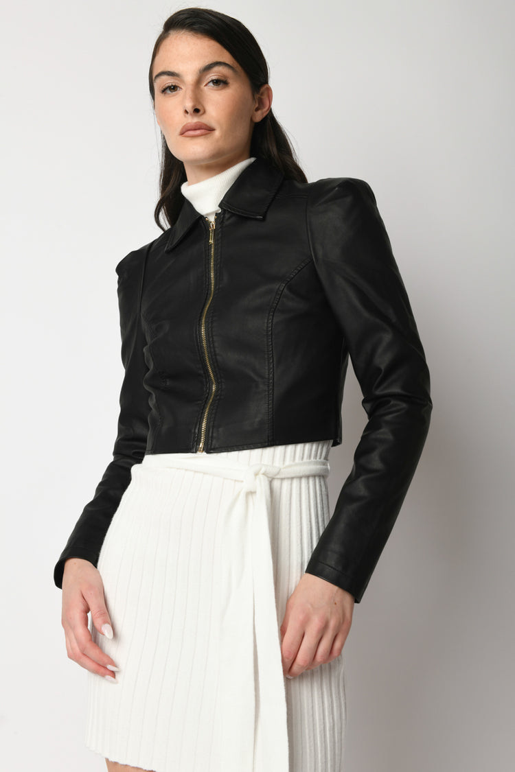 Giacca crop in similpelle