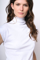 Top in cotone con collo alto