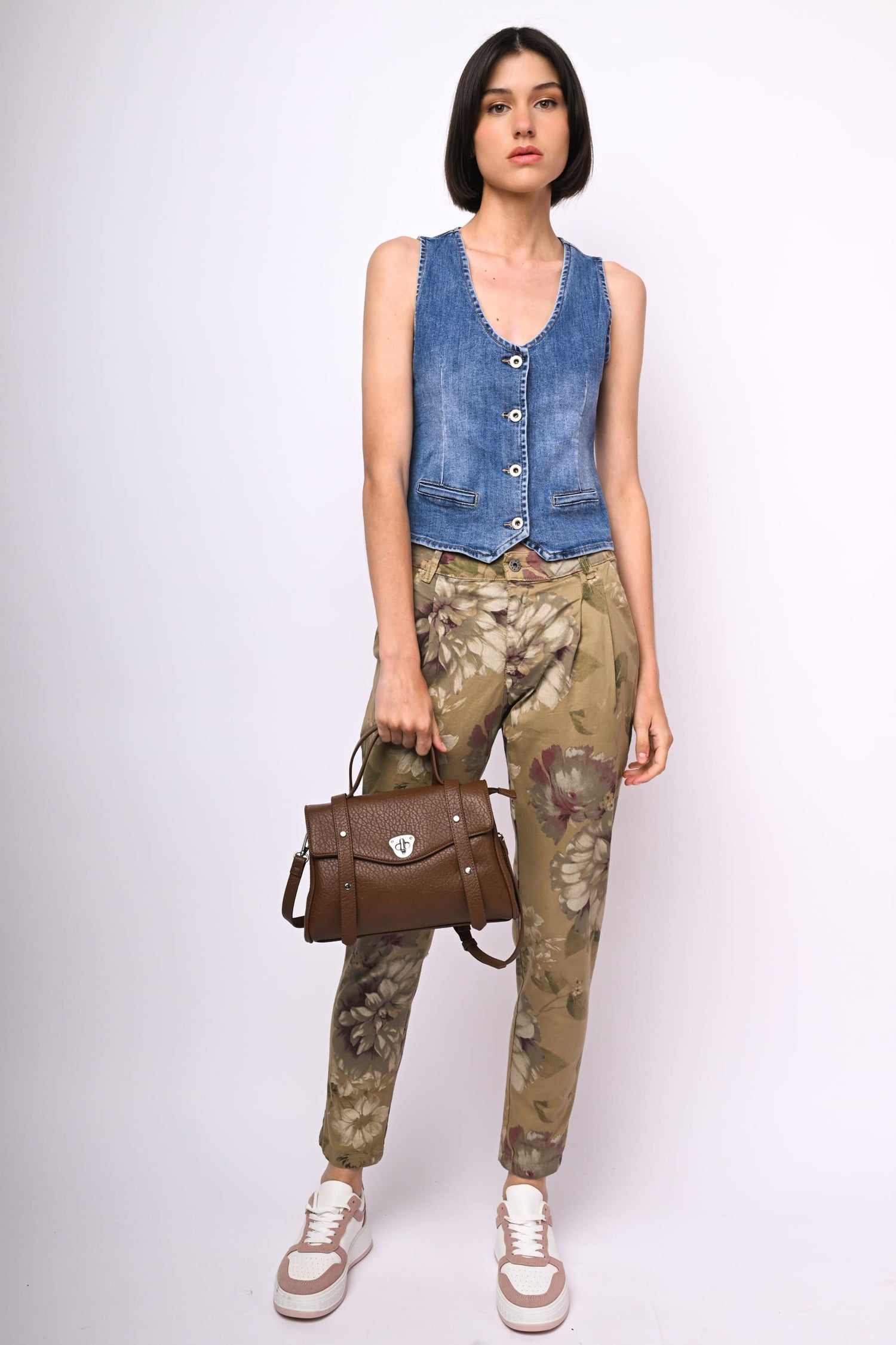 VA820187FAFG-24_1_1_10bdabf7-363f-440f-9aab-0ff36ca58626