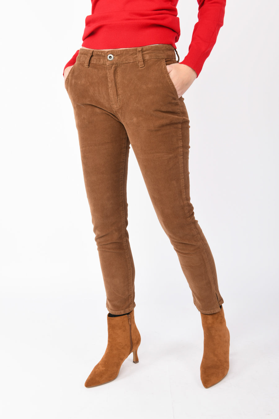 VA822243VEMO-23_2_2_f549097e-3491-40ba-920c-605a84a33693