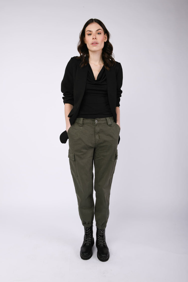 Pantaloni cargo in cotone stretch