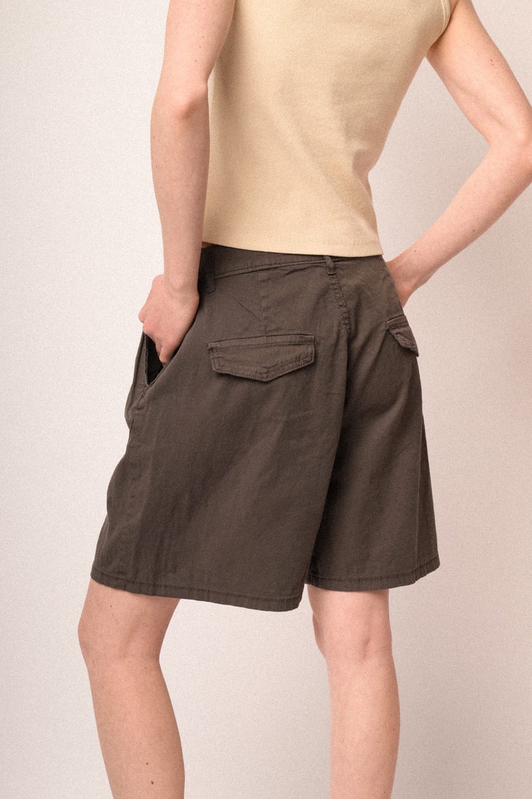 Shorts a gamba ampia in cotone cioccolato
