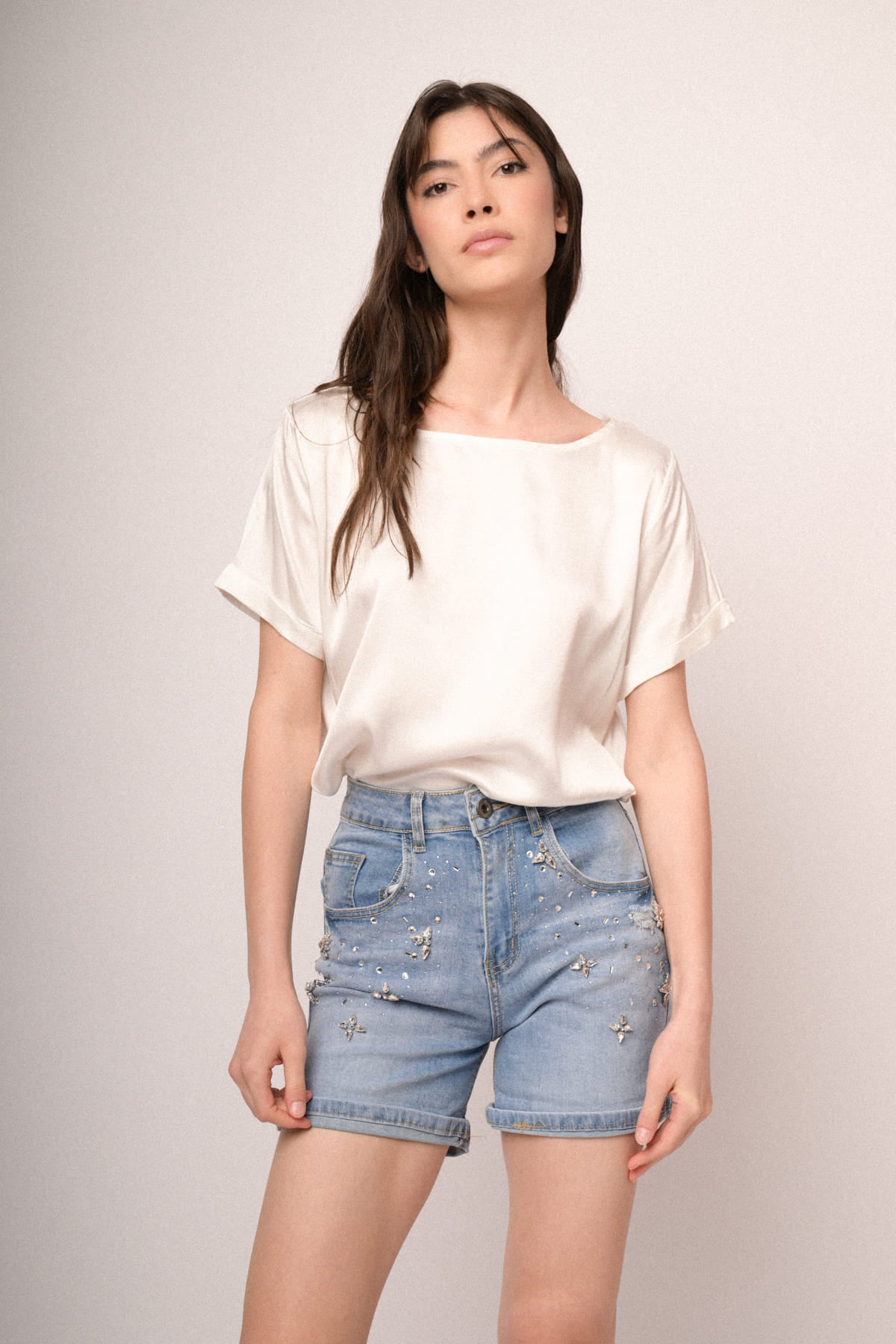 Shorts denim con applicazioni