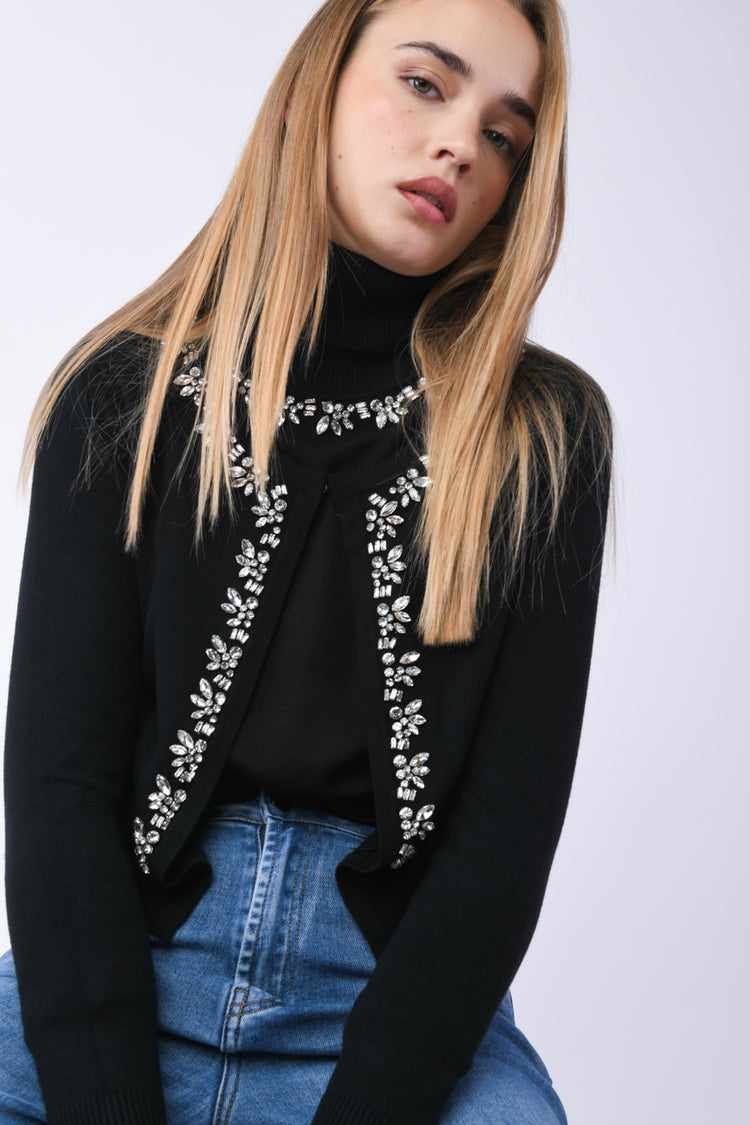 Dolcevita con strass decorativi