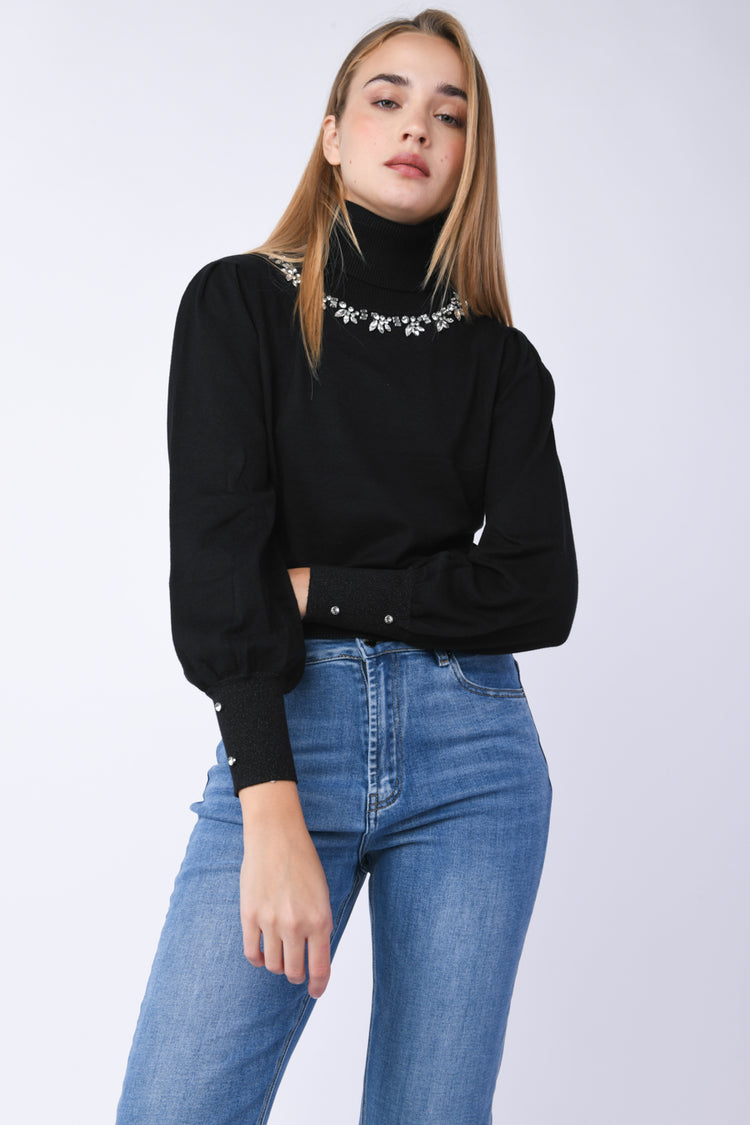 Dolcevita con strass decorativi