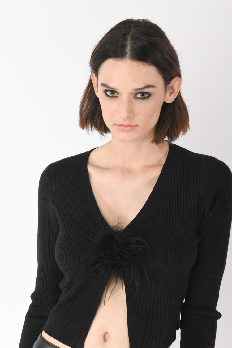 Cardigan con spilla a piume