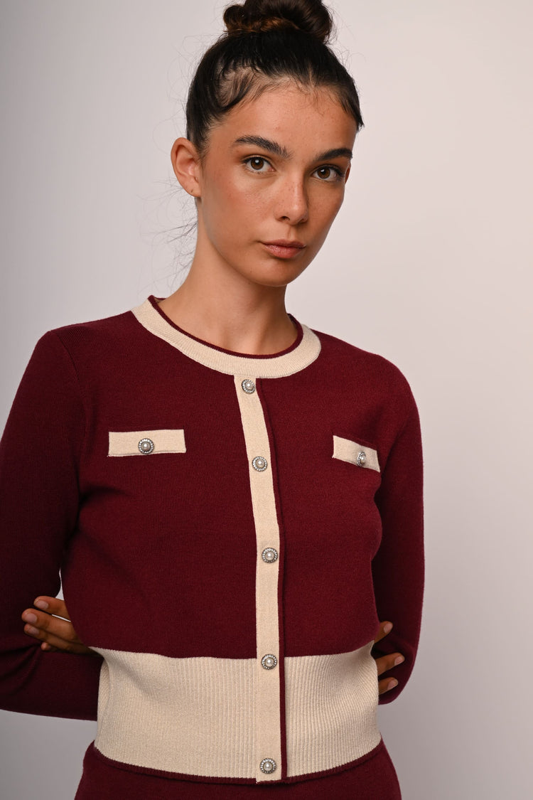 Cardigan con profili a contrasto e bottoni gioiello