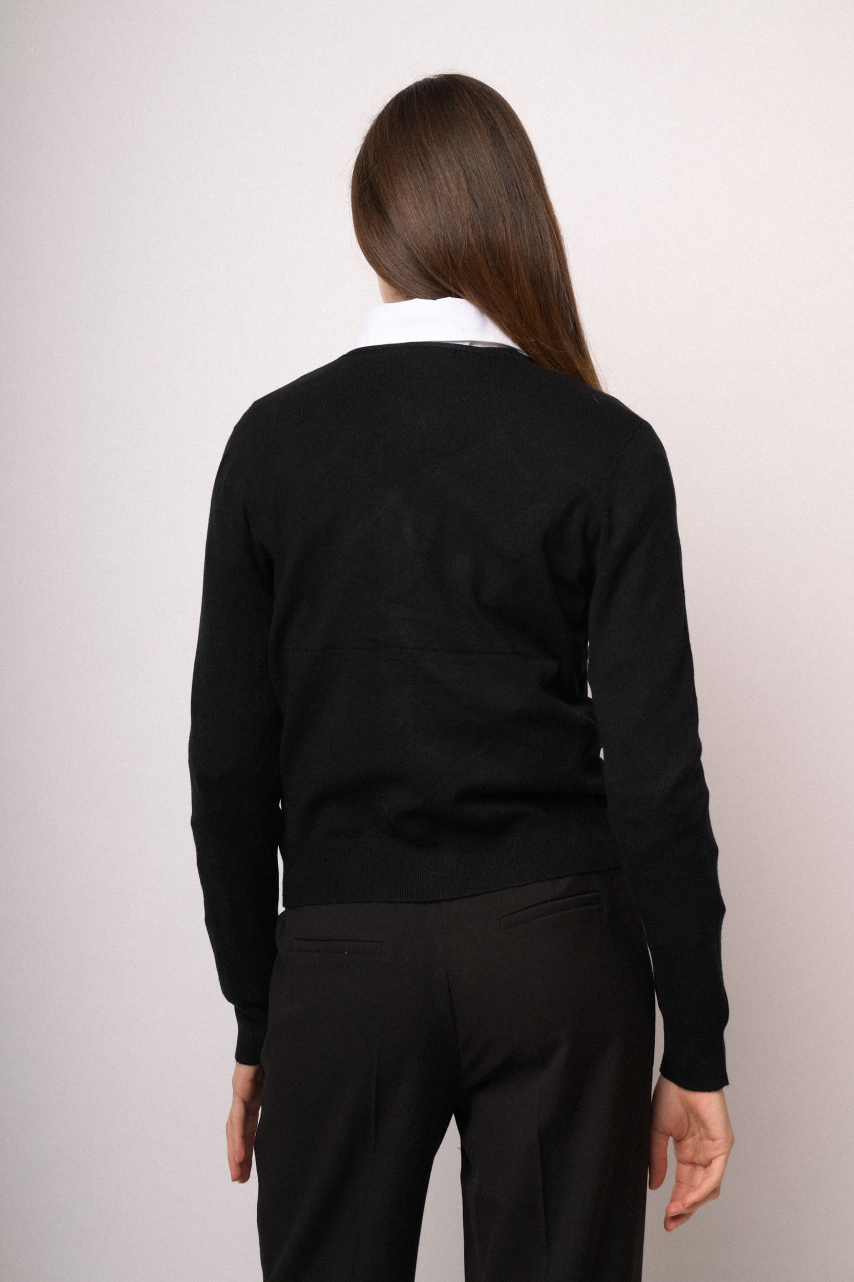 Cardigan nero con bottoni dorati