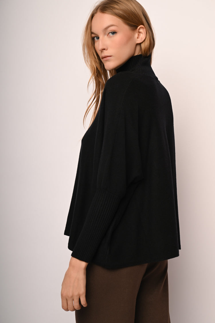 Dolcevita con maniche a pipistrello