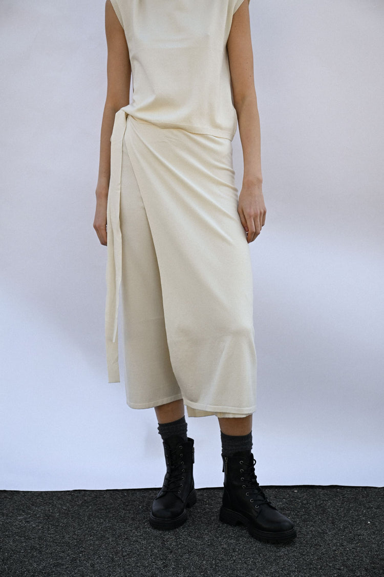 Skort midi in maglia con nodo