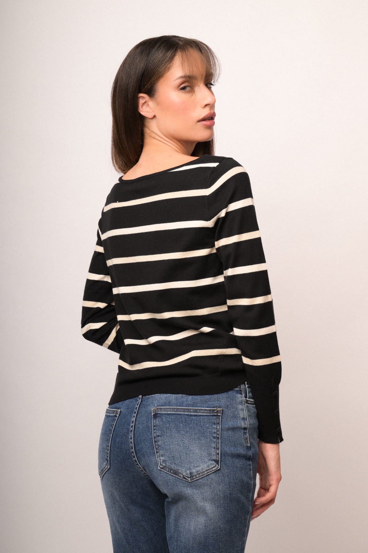 VG25236FANE-26_5_5