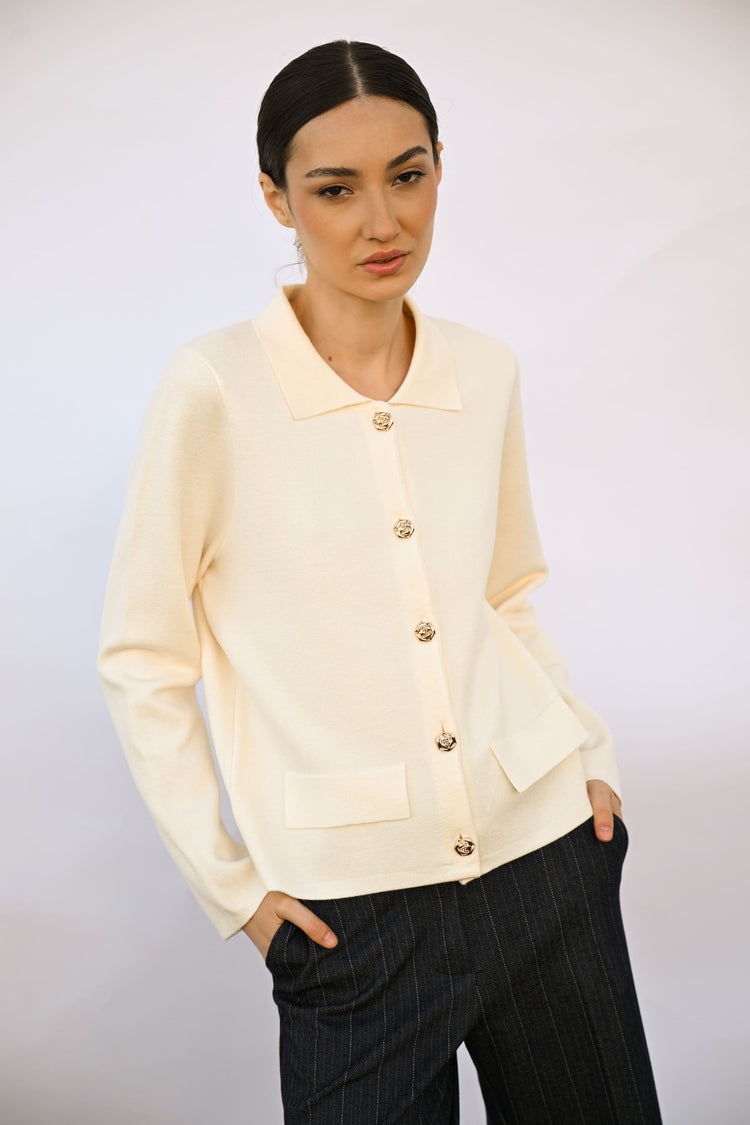 Cardigan con colletto e bottoni gioiello