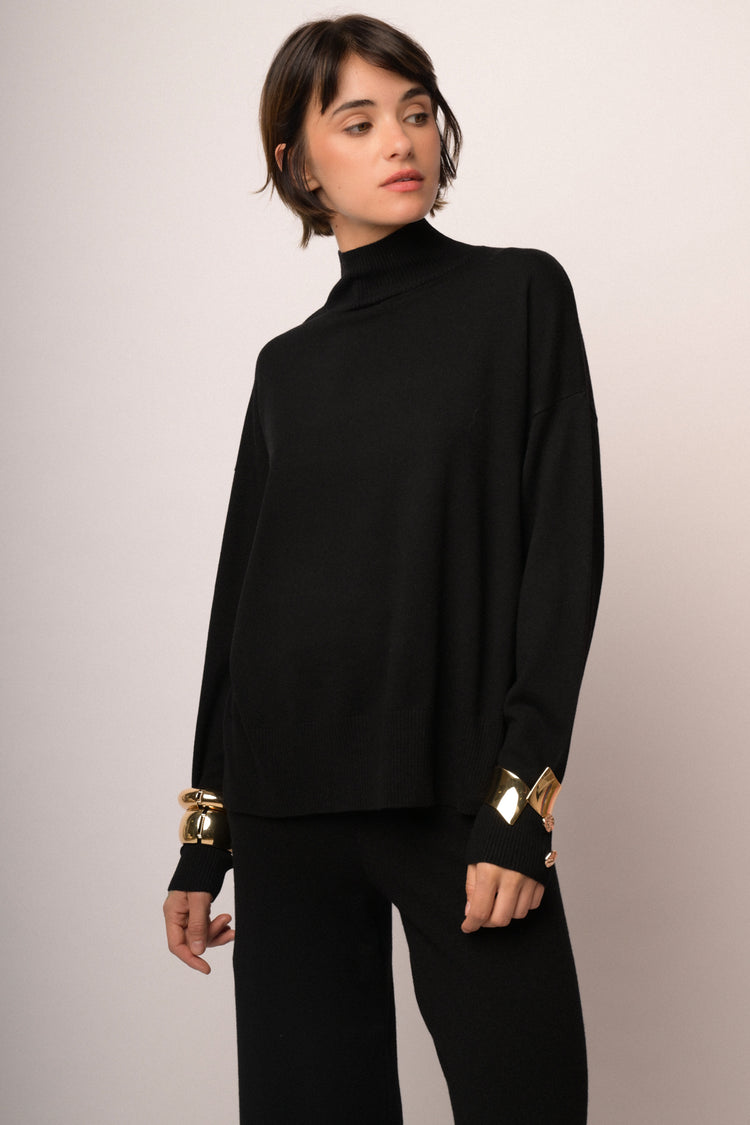 Maglia over collo alto