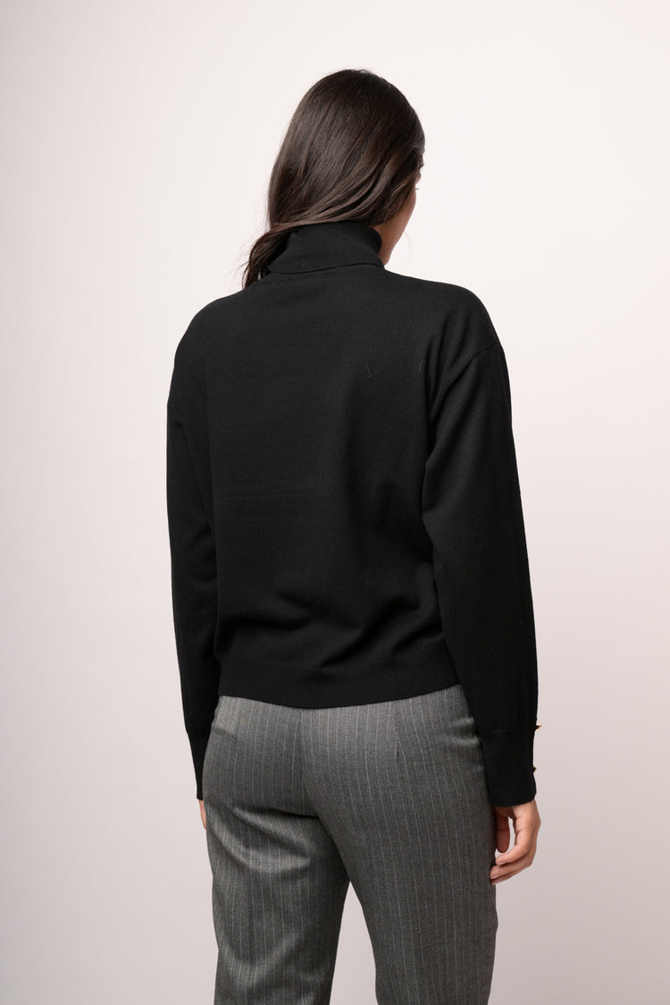 Maglia collone con bottoni