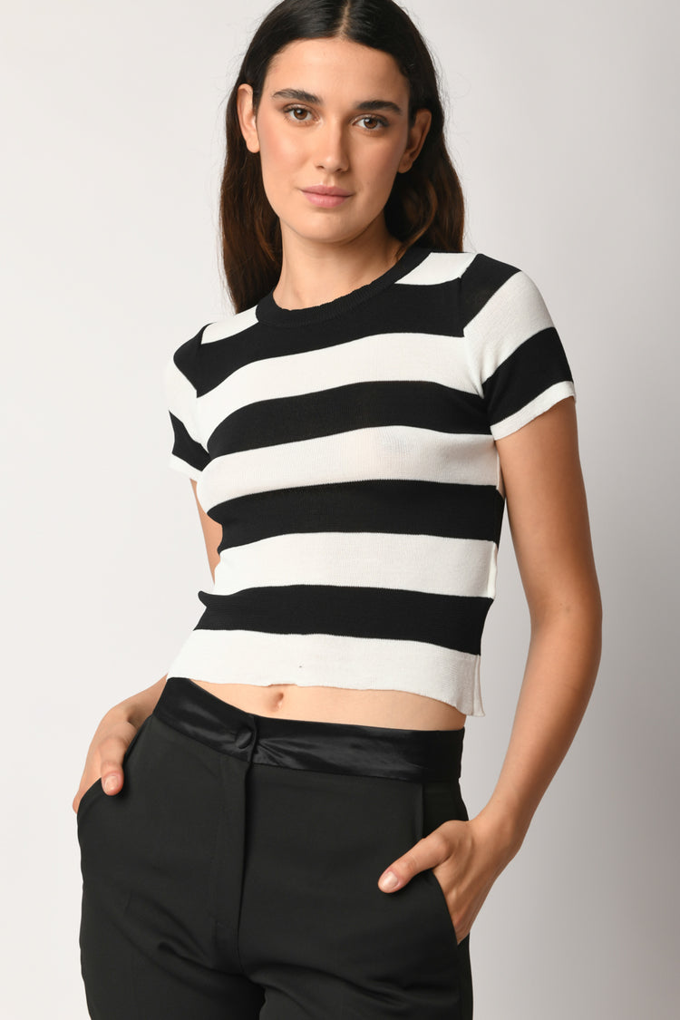 Top crop in maglia a righe