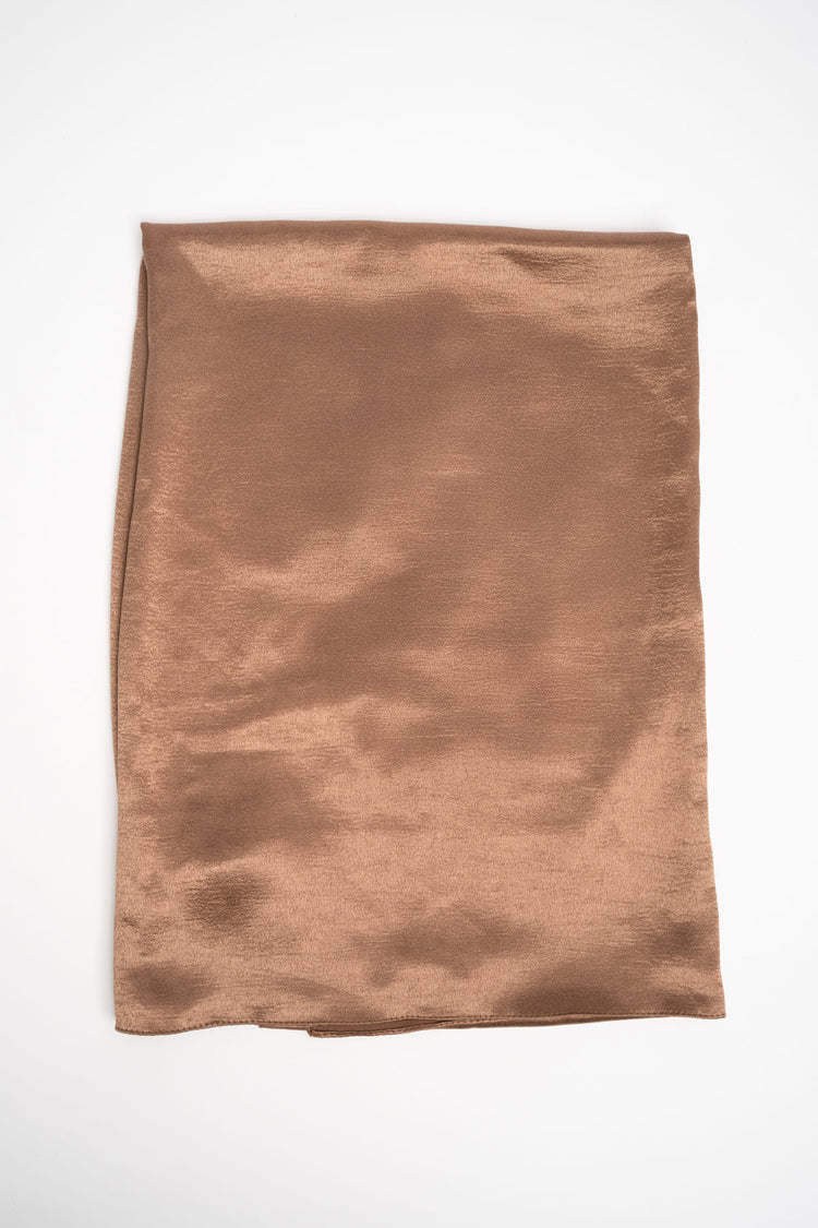 Stola basic in raso marrone chiaro