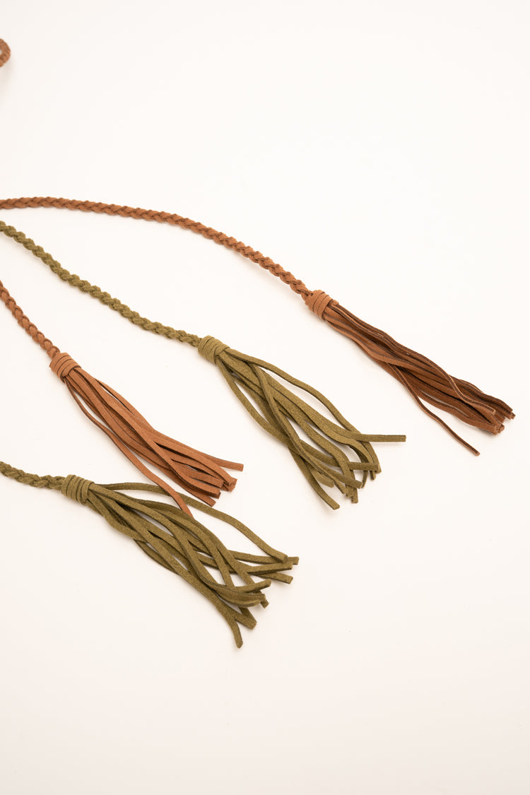 Cintura sottile doppia in faux suede intrecciata cuoio + oliva