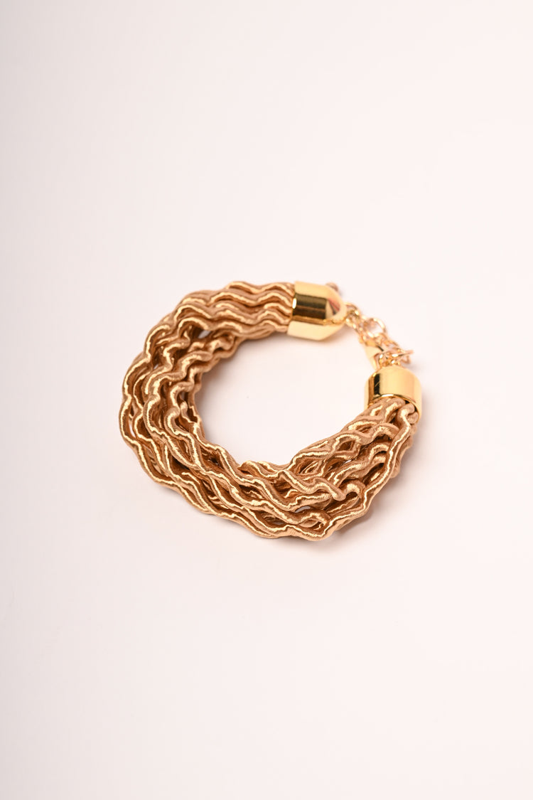 Bracciale con fili ondulati