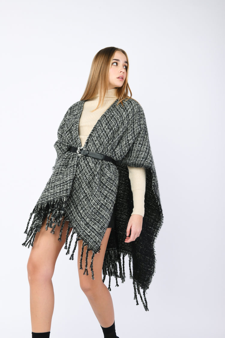 Poncho in tweed check