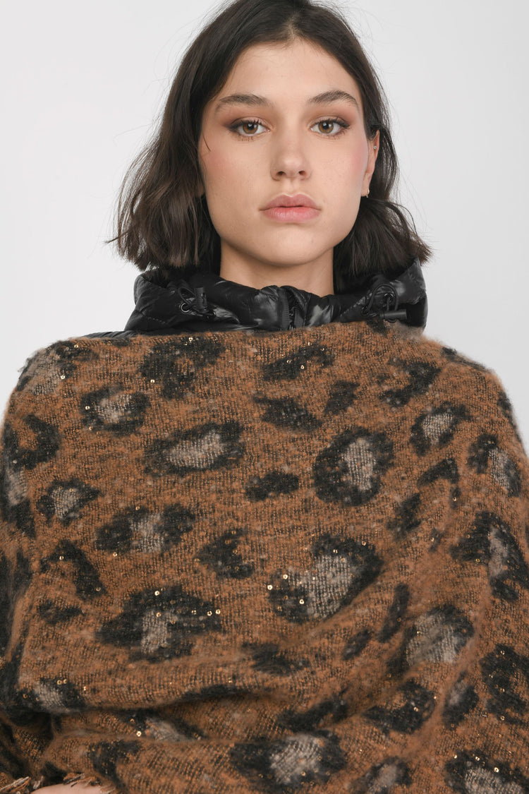 Poncho animalier con paillettes