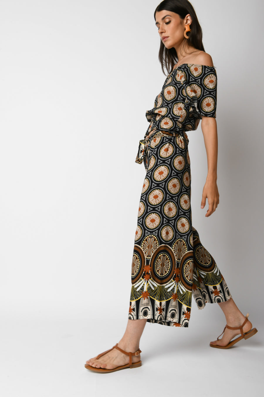 XL3235ST01FA-22_1_1_e357e3a8-aca3-442b-8821-093f50e9fbf8