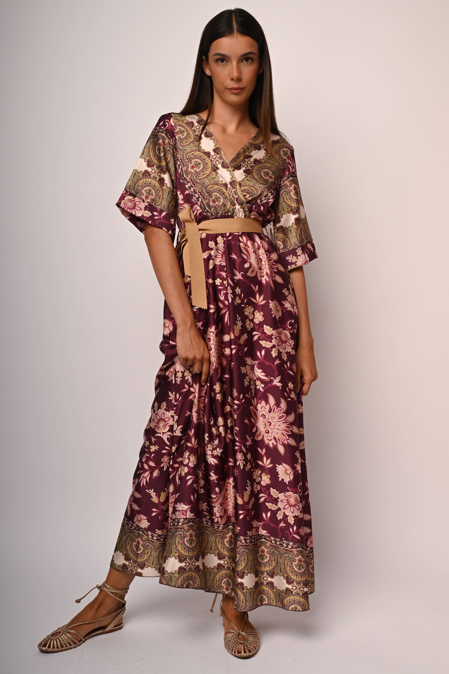 Abito lungo a kimono a stampa etnico-floreale – Nunalie