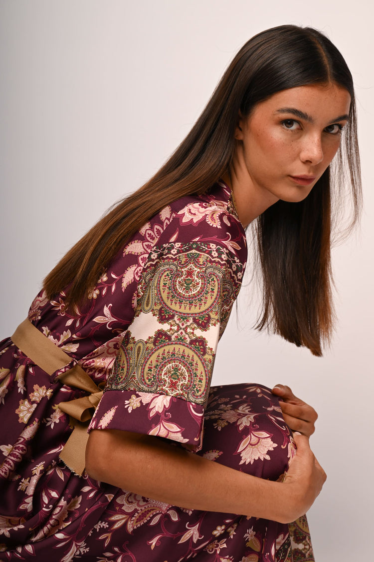 Abito lungo a kimono a stampa etnico-floreale