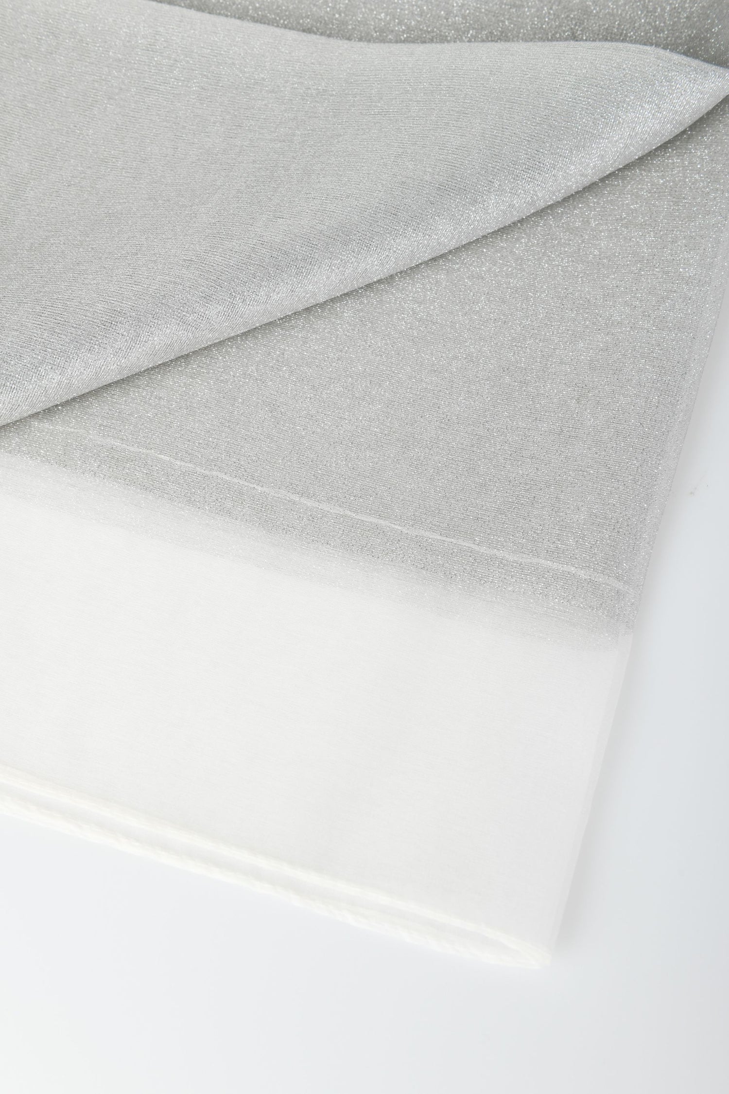 XR72AR-23_2_2_9640856f-d5cf-4ee6-b8b3-1cf0eb9cb89d