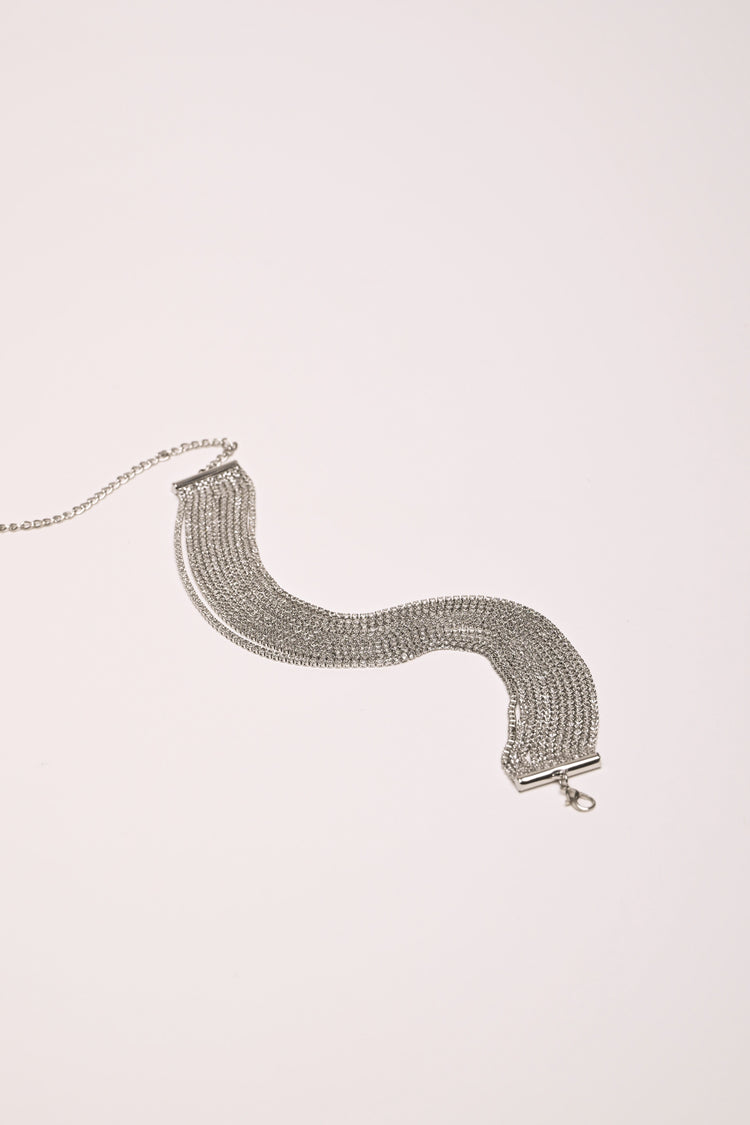 Choker a fili multipli con strass