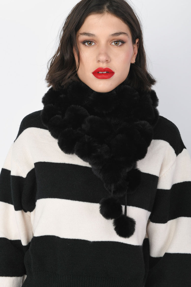 Sciarpa in faux fur a pompon