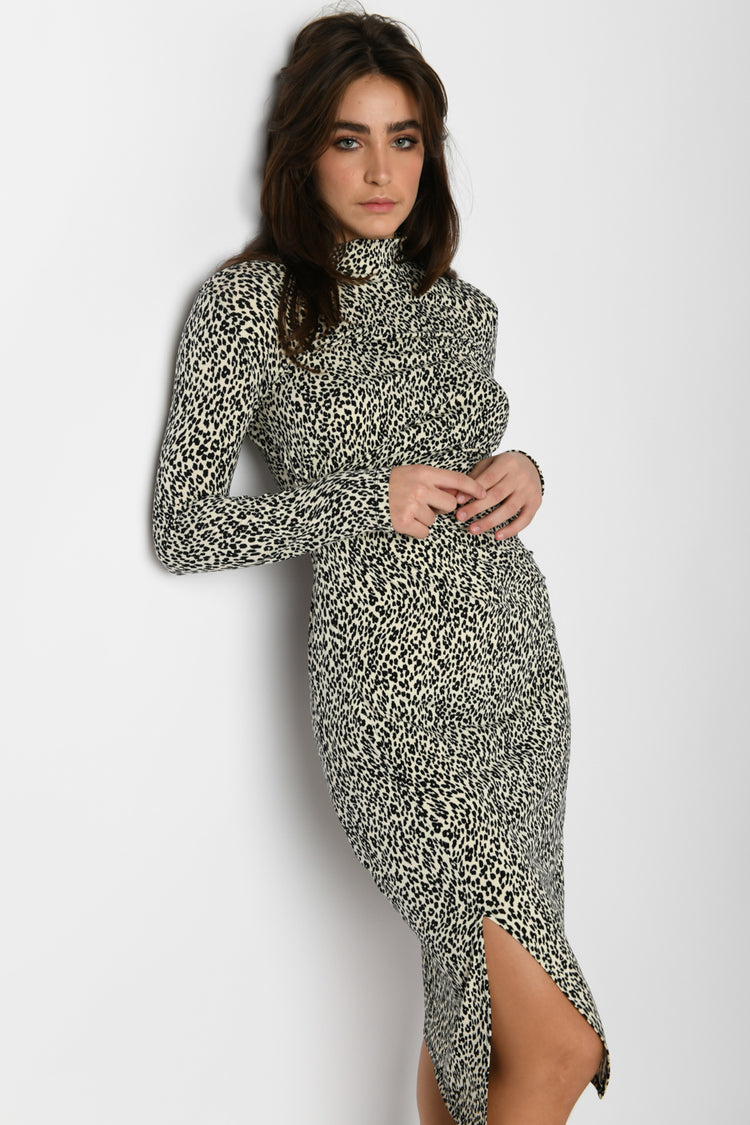 Abito midi a stampa leopardata
