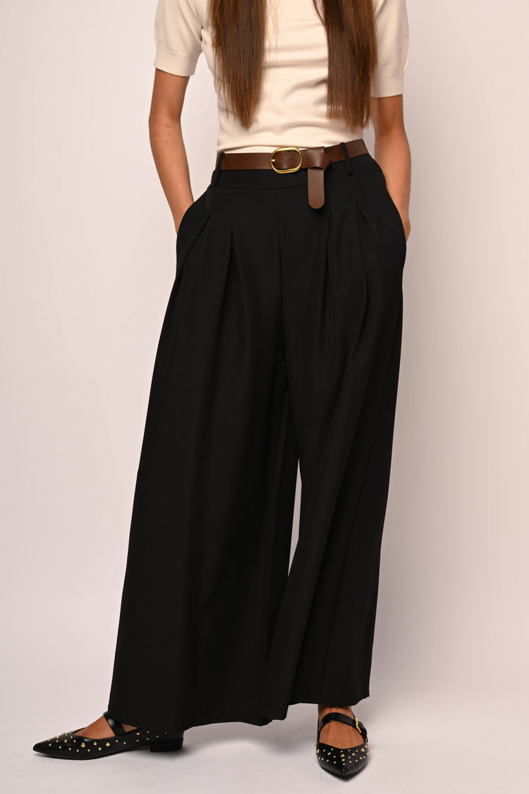 Pantaloni palazzo con cintura