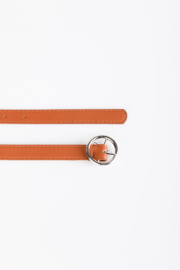 Cintura sottile in similpelle