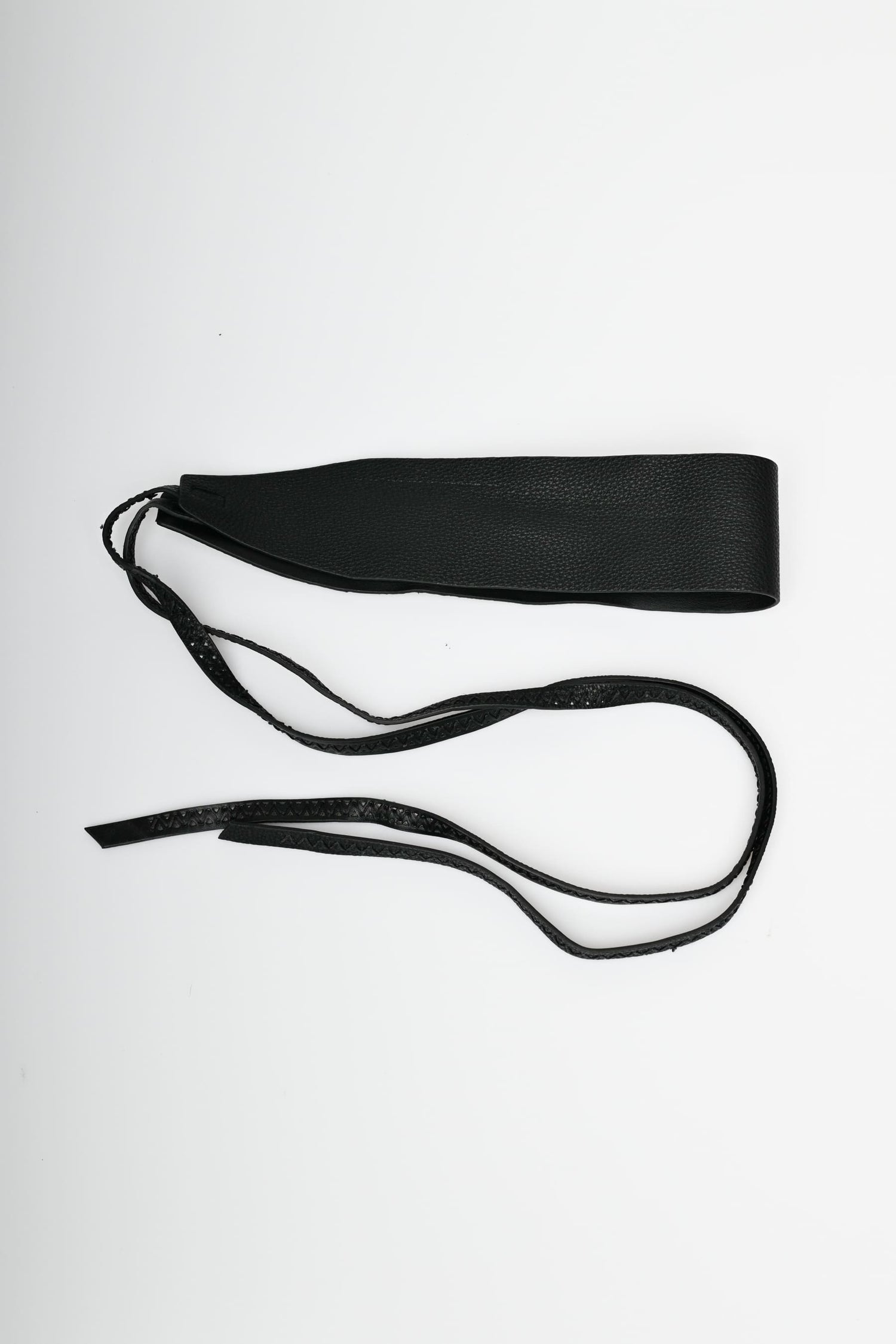 YHB130NE-23_1_1_f934dc6e-71f7-43e8-8357-c624334ad31c