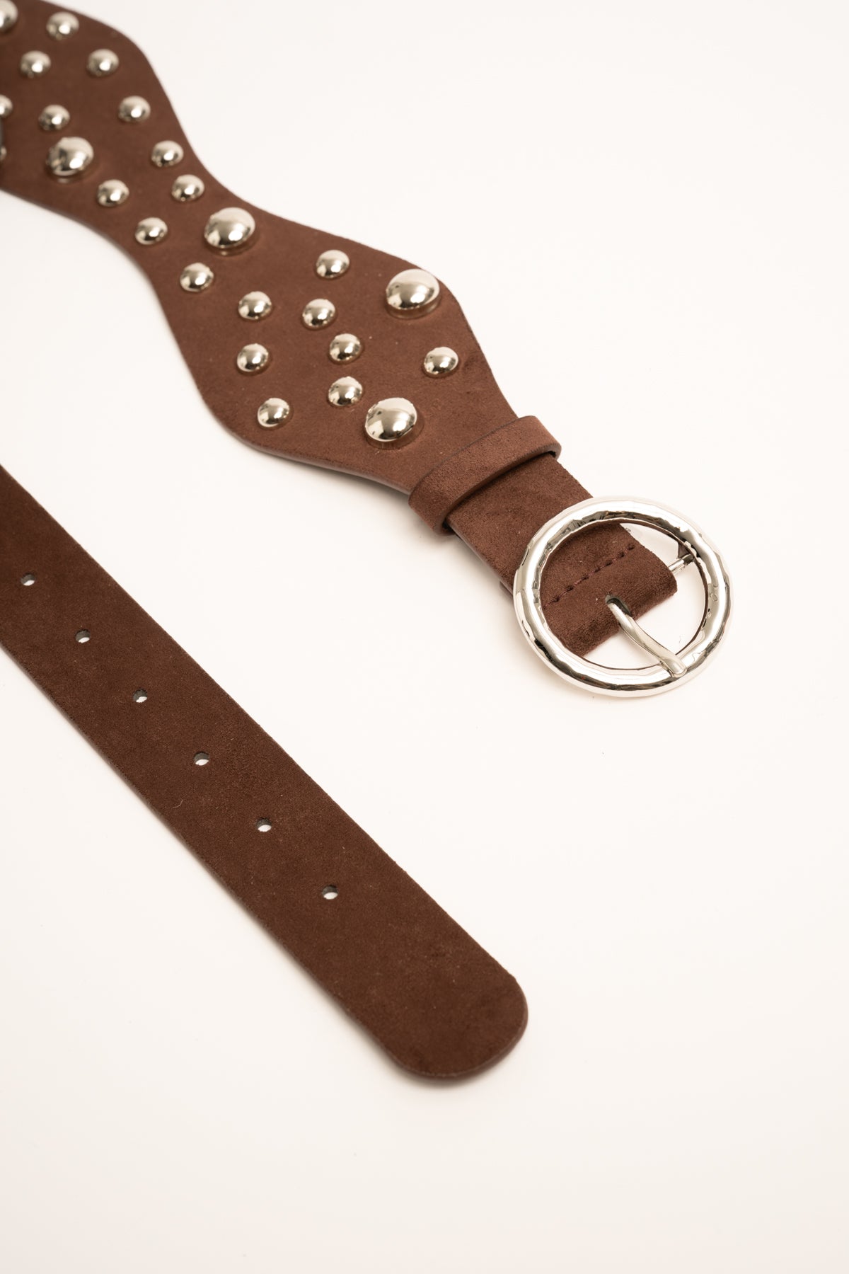 Cintura vellutata con borchie