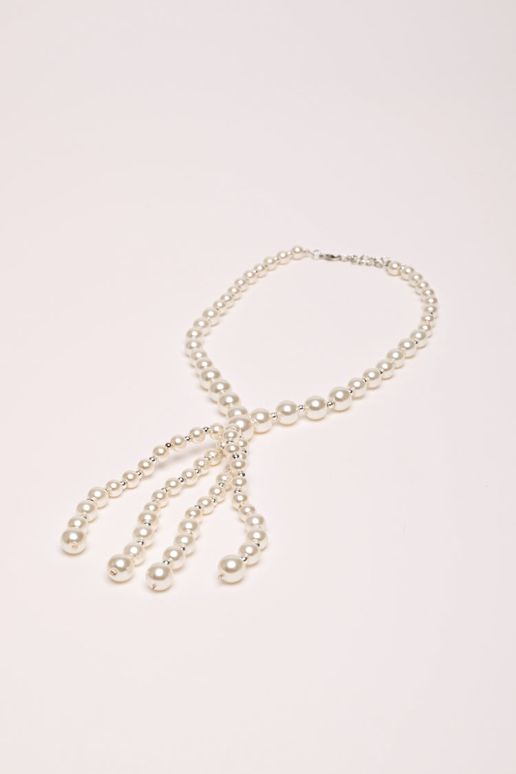 Collana lunga con perline