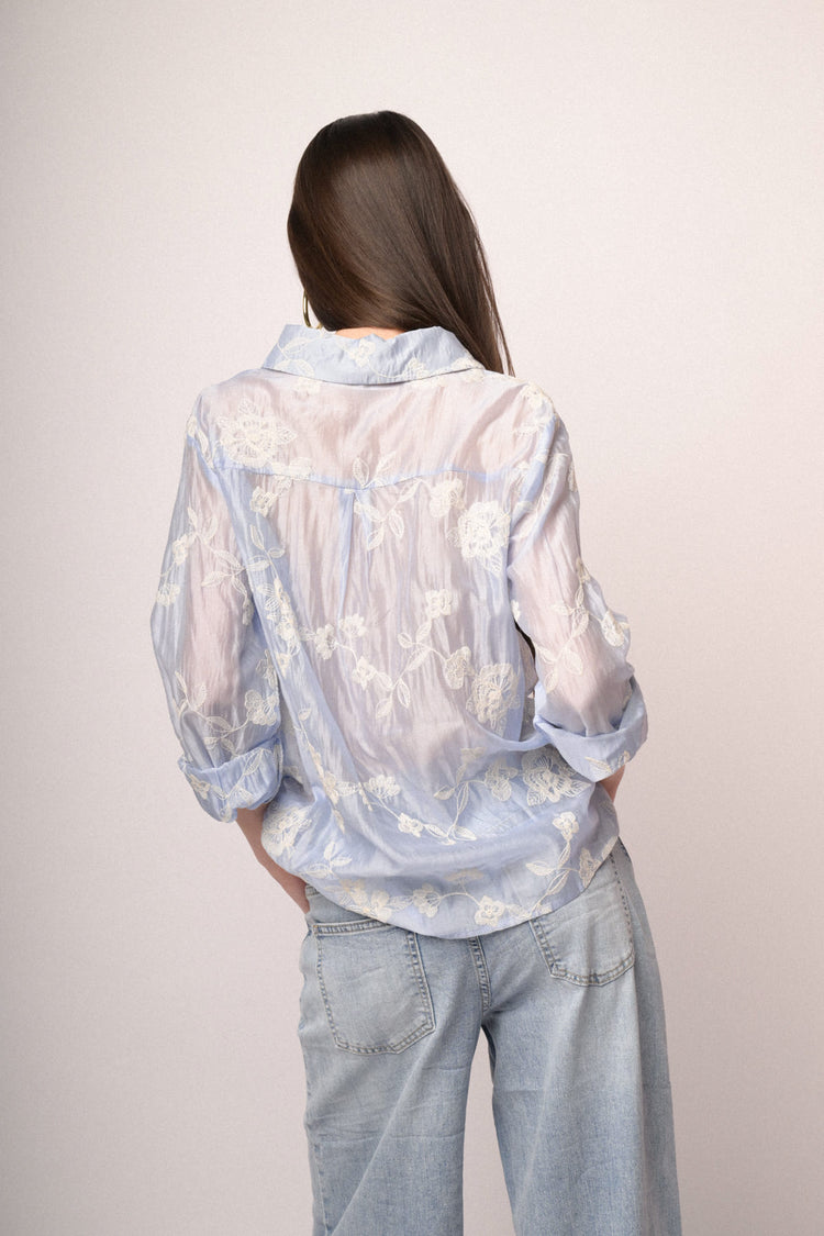 Camicia in organza con ricami
