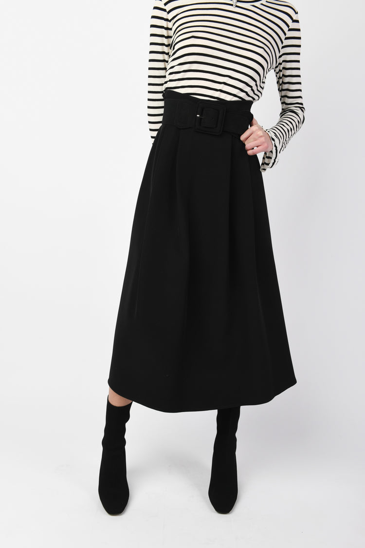 Gonna midi svasata con cintura