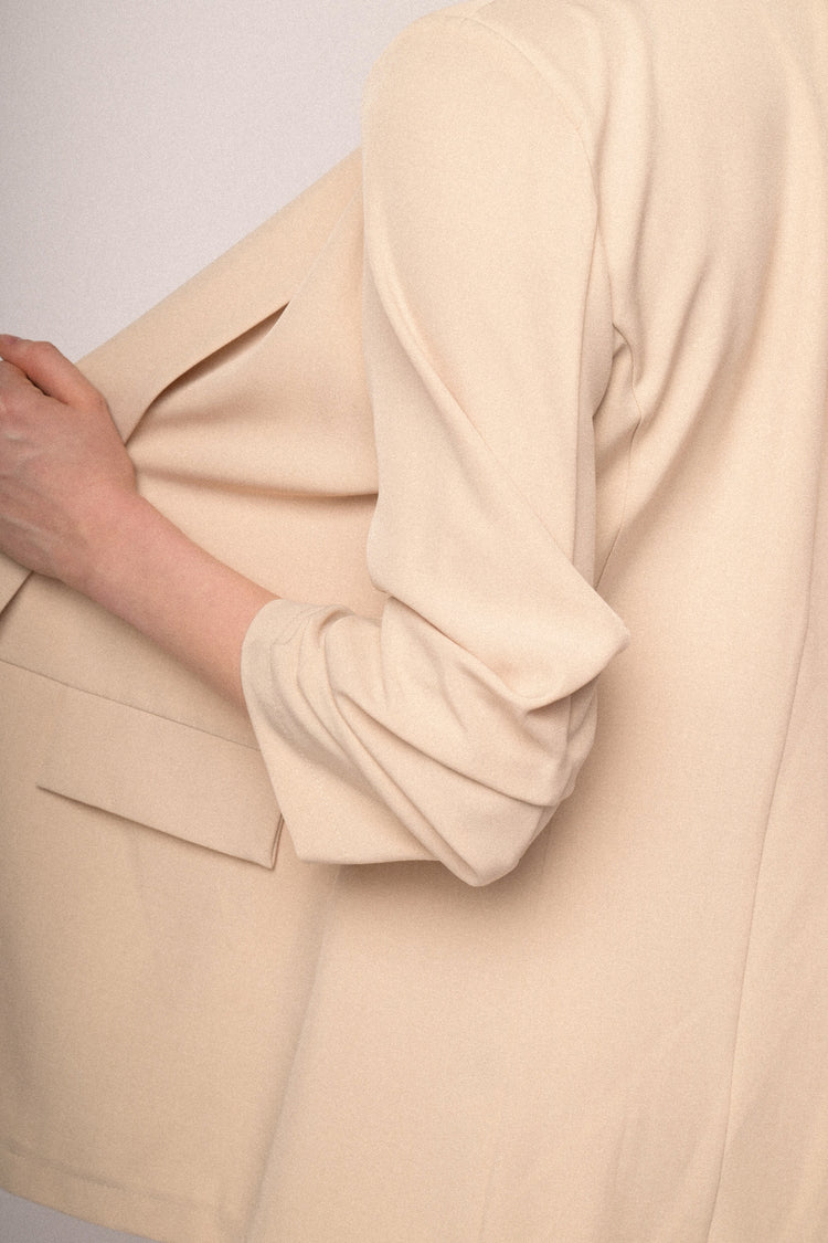 Blazer con maniche arricciate