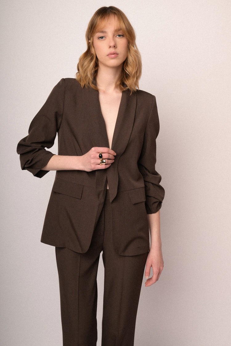 Blazer con maniche arricciate e crop cioccolato