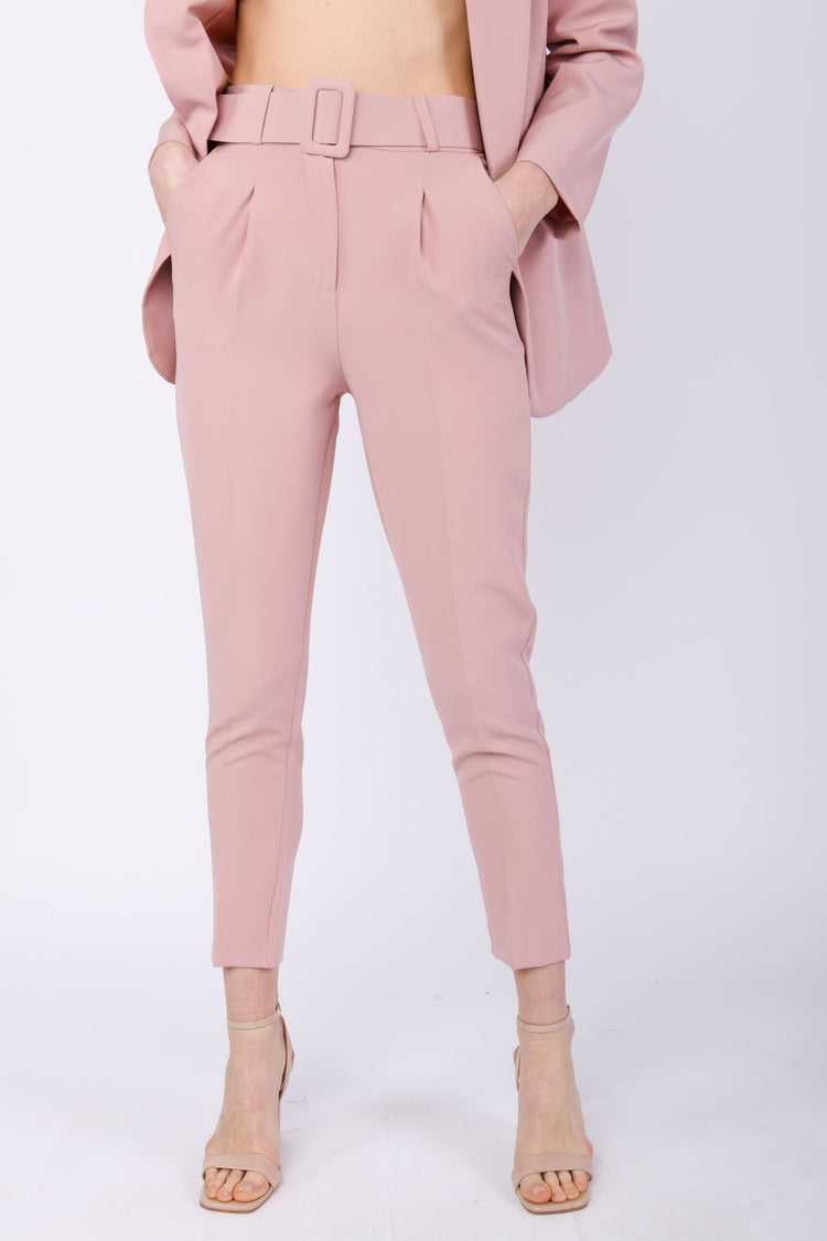 Pantaloni slim con cintura