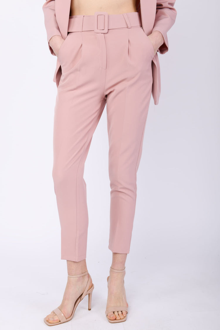 Pantaloni slim con cintura