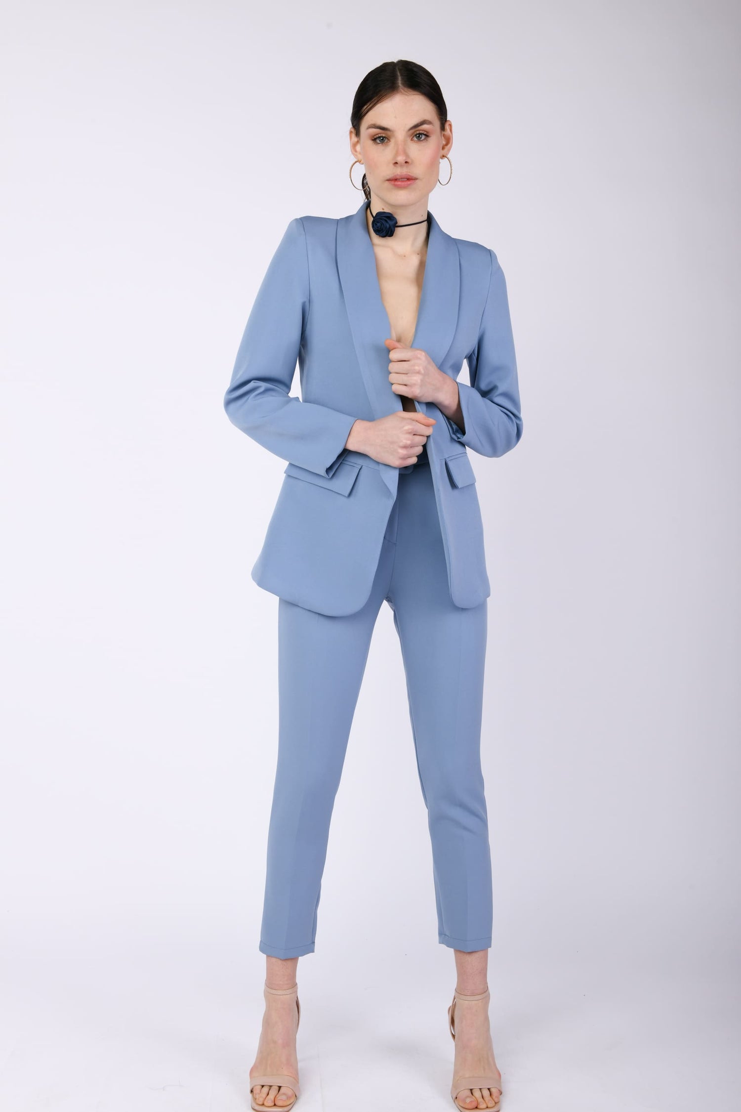 Z2R23204CL-23_5_5_94a08c00-e33f-4244-9a90-c18327f05eb3