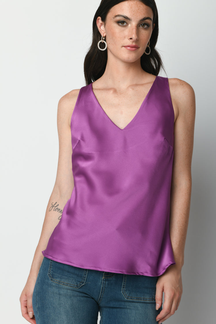 Top in raso con catenella