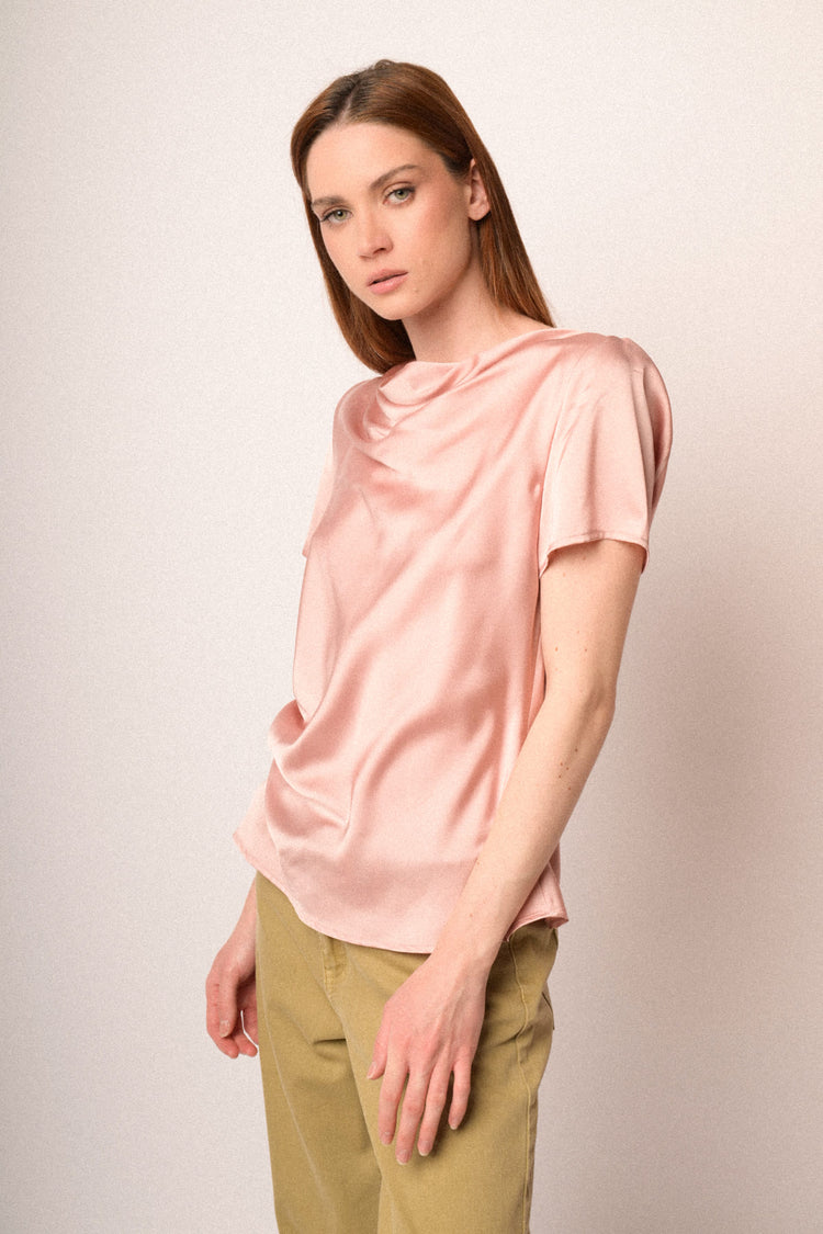T-shirt drappeggiata in raso rosa