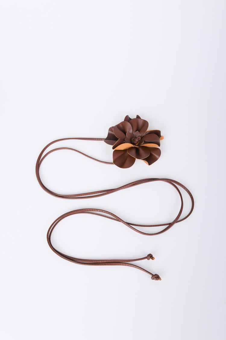 Cinturino decorativo con fiore