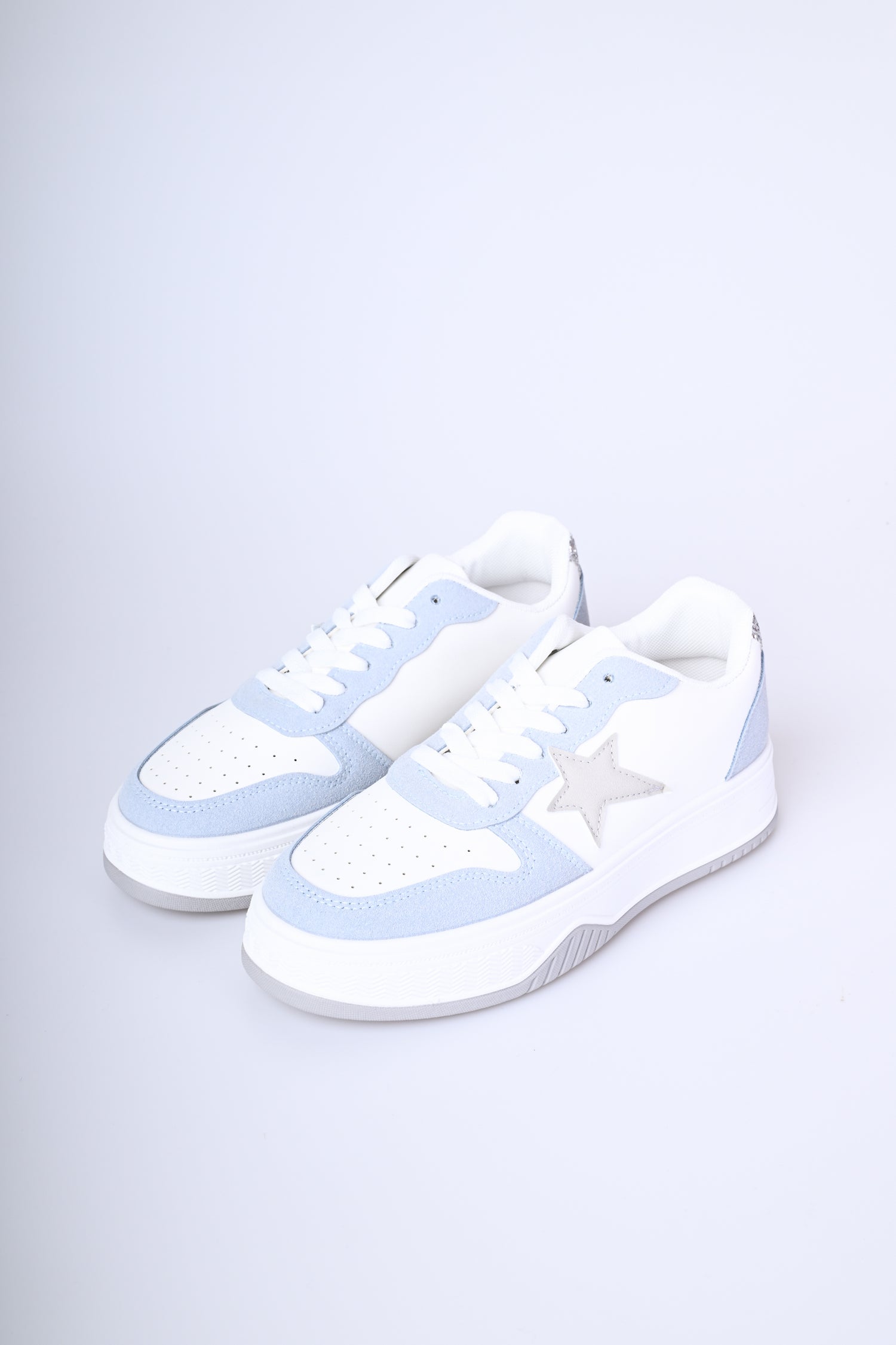 Sneakers bicolore con patch in glitter - Main Image